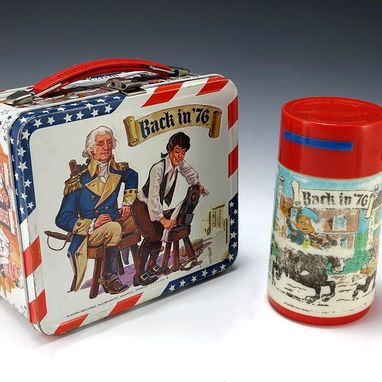 This one is for collectors of Retro Vintage Metal Lunch Boxes: The Gift Ideas List Site