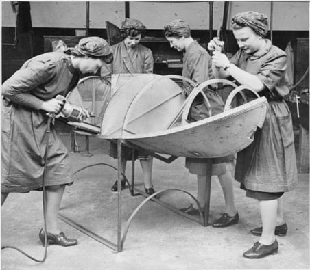 Cool Work Tools for Women: Women at work in war factory England.